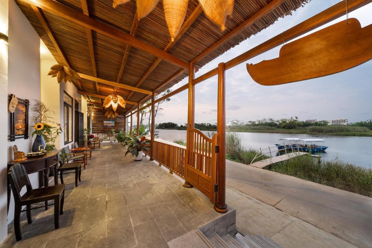 The Boathouse Riverside Homestay Hoi An Bagian luar foto